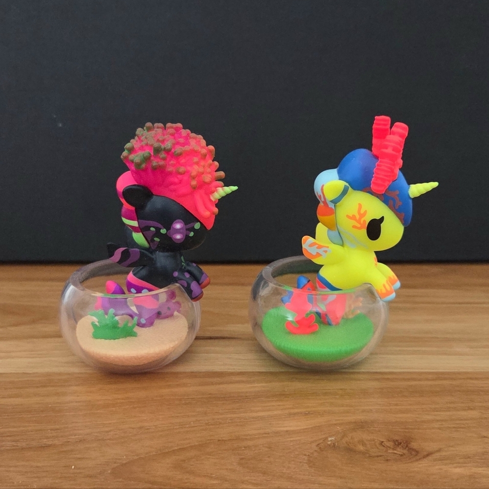 Tokidoki Neon Reef Mermicorno Neon Sunshine Coral Deep Glowing Coral